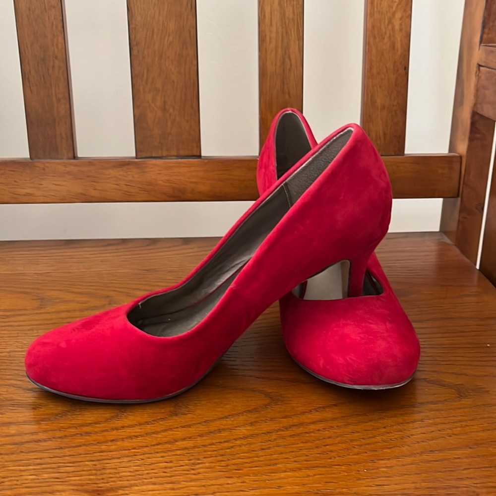Red velvet shoes